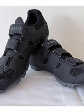 Giro Cycling Shoes Men’s Size 12 EU 46 SPD Clipless MTB Peloton Spin